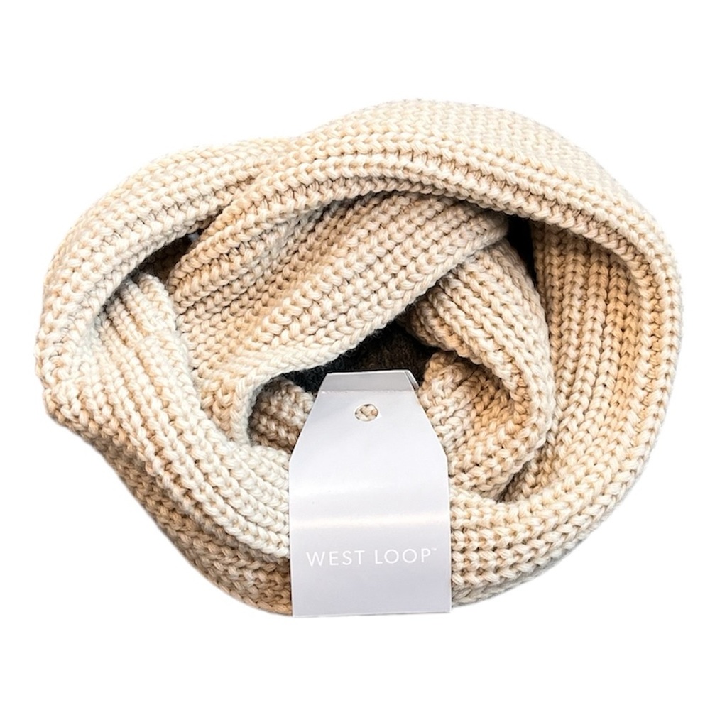 West Loop Infinity Scarf Chunky Knit New